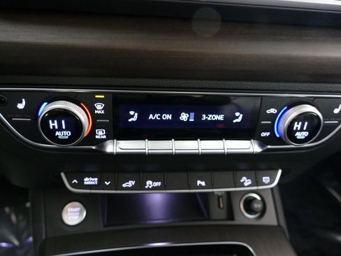 Certified 2024 Audi Q5 e Premium Plus w/ Premium Plus Package image 21