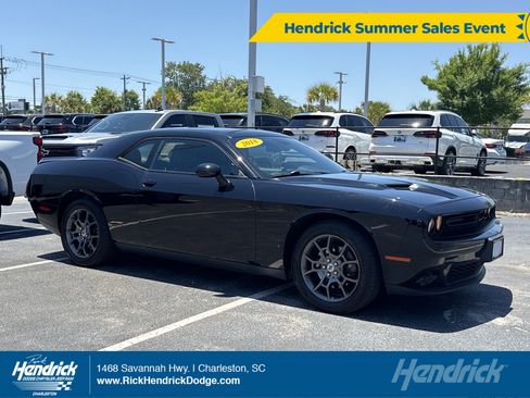 Used 2018 Dodge Challenger GT w/ Blacktop Package AWD/4WD image 1