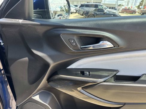 Used 2024 Chevrolet Trax LT w/ Driver Confidence Package FWD image 14