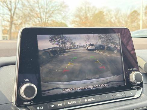 Certified 2023 Nissan Rogue SV image 24