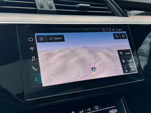 Used 2019 Audi e-tron Premium Plus image 64