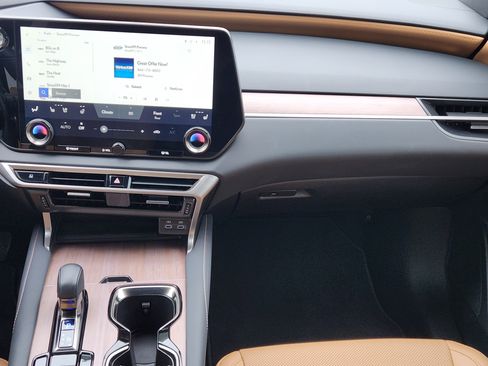 Certified 2025 Lexus RX 350 Premium image 34