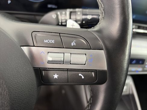 Used 2024 Hyundai Kona Limited AWD/4WD image 35