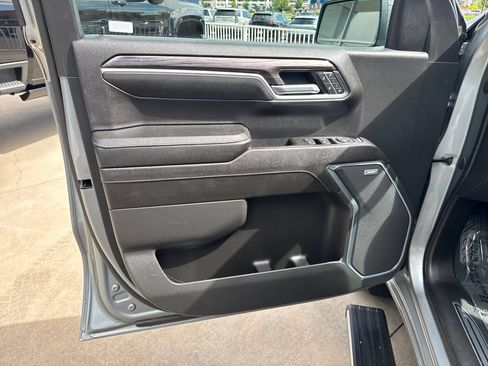 Used 2023 Chevrolet Silverado 1500 LTZ AWD/4WD image 10