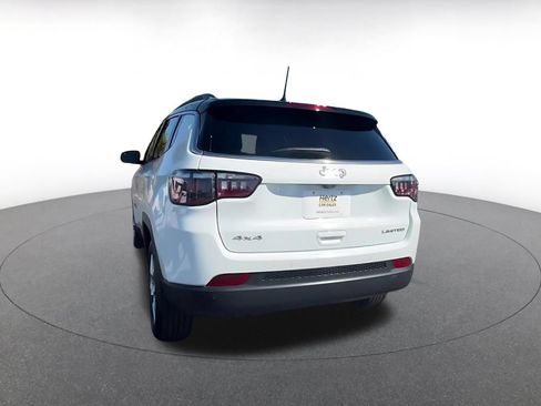 Used 2025 Jeep Compass Limited AWD/4WD image 11