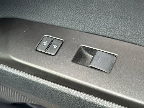 Used 2024 Toyota Camry SE image 21