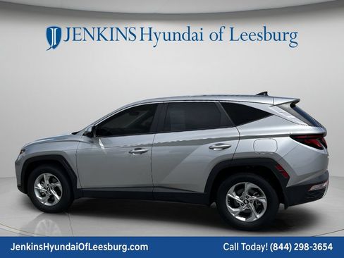 Certified 2024 Hyundai Tucson SE FWD image 8