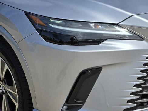 Certified 2026 Lexus RX 350h w/ Cold Area Package image 9