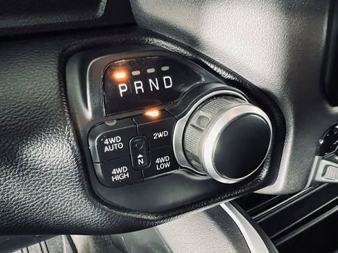 Used 2020 RAM 1500 Big Horn AWD/4WD image 37