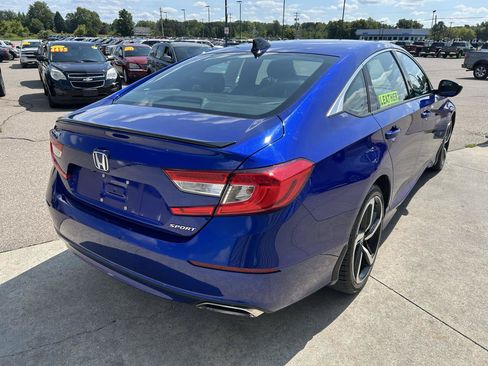 Used 2022 Honda Accord Sport image 5