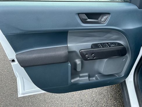 Certified 2024 Ford Maverick XL image 17