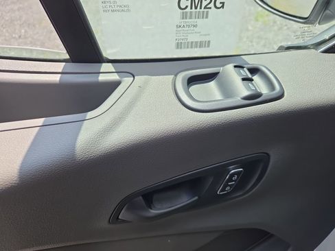 New 2025 Ford Transit 250 148 Medium Roof Extended AWD image 12