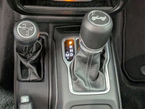 Used 2025 Jeep Wrangler Unlimited Sahara w/ Safety Group image 21