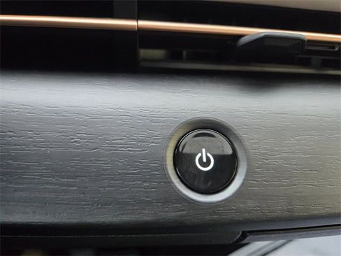 Used 2024 Nissan Ariya FWD image 33