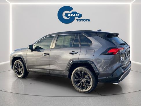 Used 2022 Toyota RAV4 XSE w/ XSE Grade Weather Package image 4