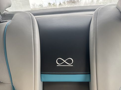 Used 2020 Rolls-Royce Wraith image 48