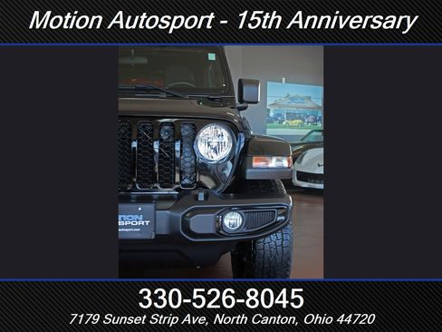 Used 2022 Jeep Gladiator Sport image 6