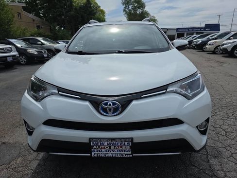 Used 2016 Toyota RAV4 XLE AWD/4WD image 4
