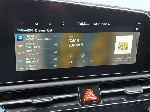 Certified 2024 Kia Niro EX FWD image 18