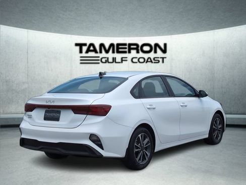 Used 2023 Kia Forte LXS FWD image 7