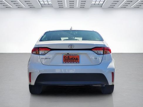 Used 2024 Toyota Corolla LE FWD image 5