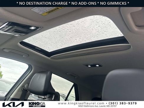 Used 2025 Kia Niro EX Touring FWD image 20