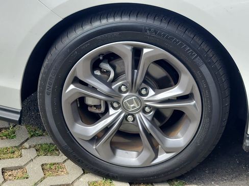 Used 2024 Honda Accord EX image 9