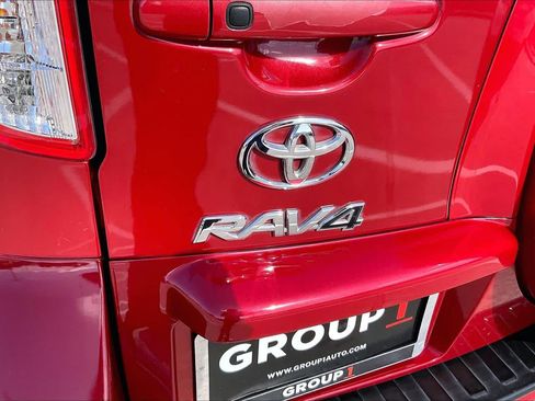 Used 2011 Toyota RAV4 Limited w/ Limited Extra Value Pkg FWD image 28