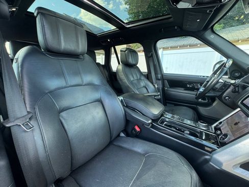 Used 2019 Land Rover Range Rover HSE AWD/4WD image 42