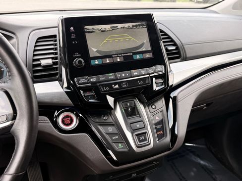 Used 2023 Honda Odyssey Touring image 39