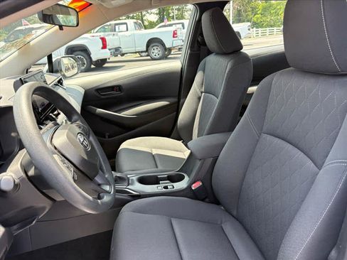 Used 2024 Toyota Corolla LE FWD image 24