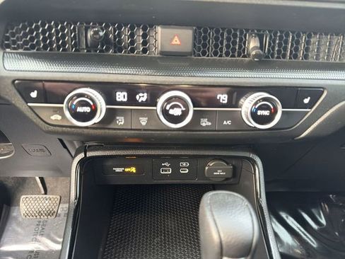 Used 2024 Honda CR-V EX image 18