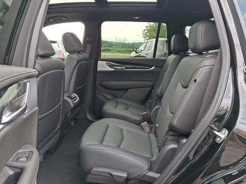 Certified 2024 Cadillac XT6 Premium Luxury w/ LPO, Floor Liner Package AWD/4WD image 12