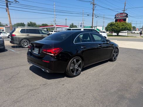 Used 2019 Mercedes-Benz A 220 image 8