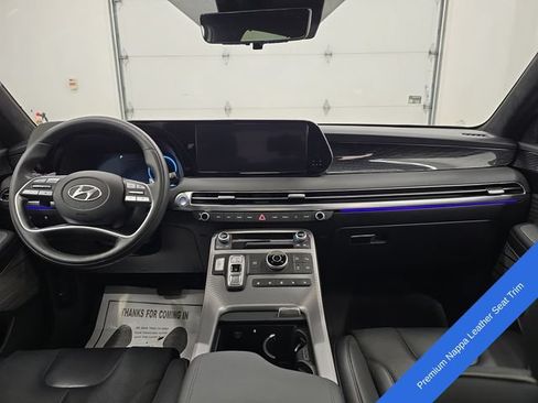 Used 2025 Hyundai Palisade Calligraphy AWD/4WD image 14