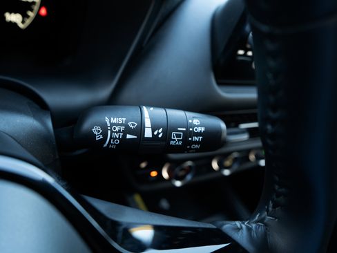 Certified 2025 Honda HR-V EX-L image 24