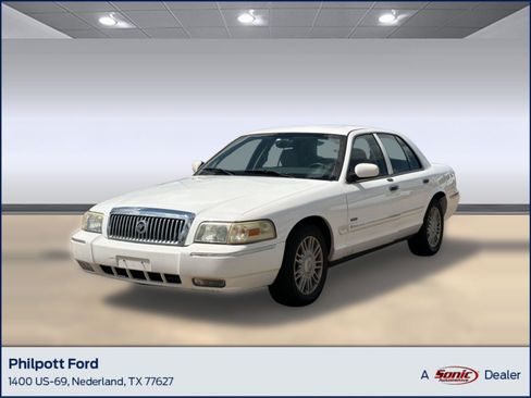 Used 2010 Mercury Grand Marquis LS RWD image 1