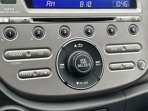 Used 2011 Honda Fit image 22