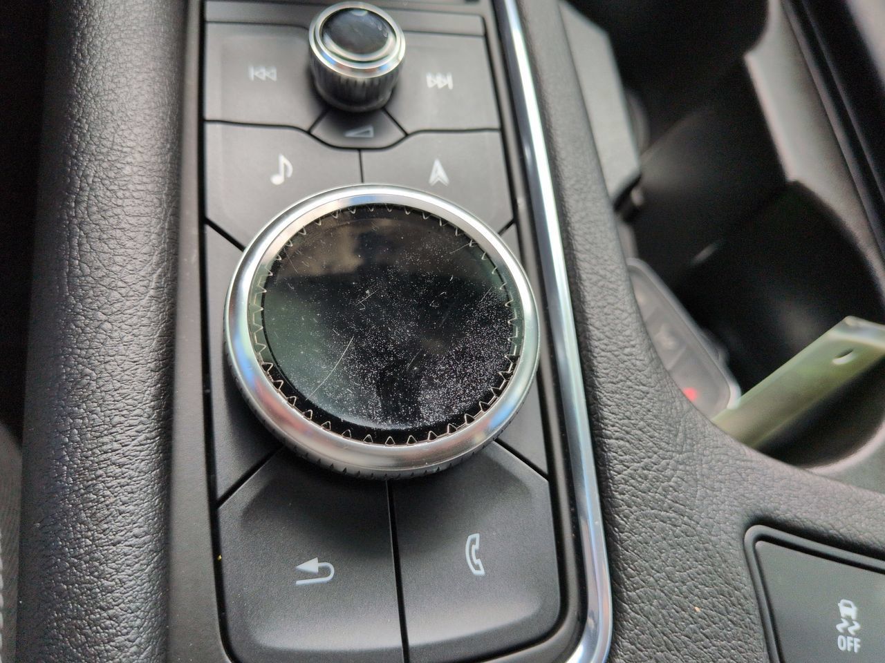 Used 2022 Cadillac XT5 Sportv w/ LPO, Floor Liner Package AWD/4WD image 31