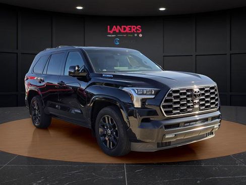 Used 2024 Toyota Sequoia Platinum image 4