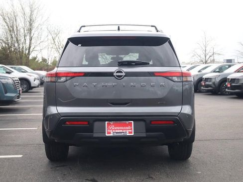 New 2026 Nissan Pathfinder SV image 5