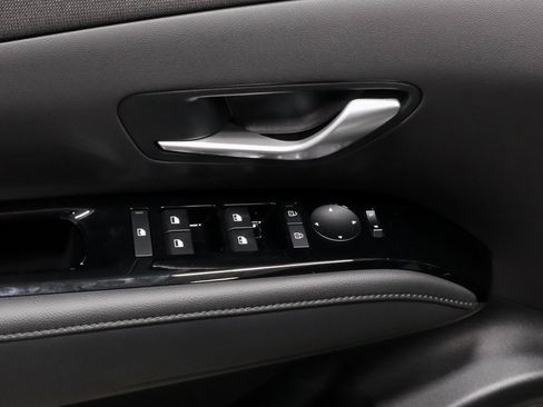 Certified 2025 Hyundai Tucson Limited image 24