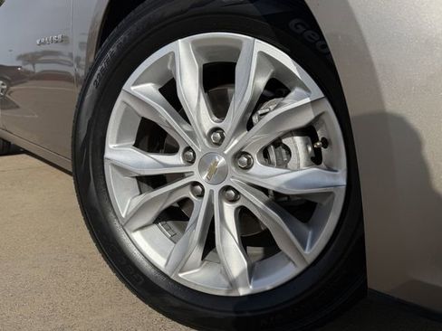 Used 2024 Chevrolet Malibu LT image 10