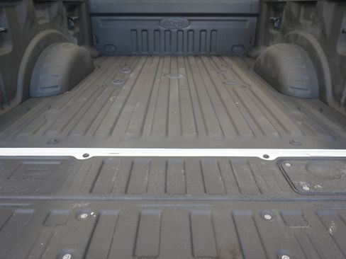 Used 2023 Ford F350 Lariat w/ Chrome Package image 31