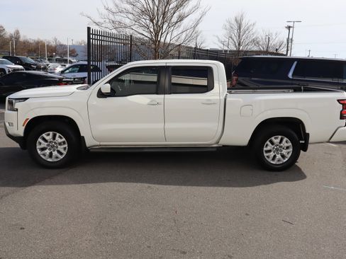 Used 2023 Nissan Frontier SV w/ Technology Package image 7