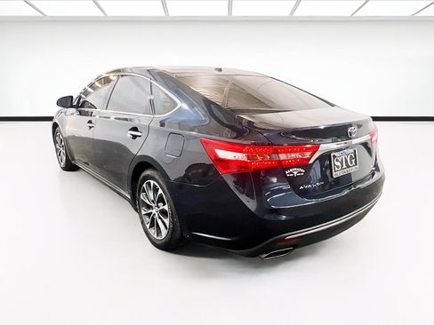 Used 2018 Toyota Avalon XLE w/ Carpet Mat Package FWD image 6
