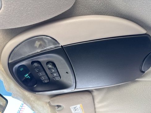 Used 2005 Dodge Grand Caravan SXT image 20