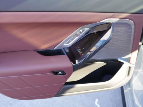 New 2026 BMW 740i w/ Executive Package image 8