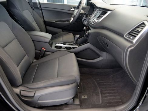 Used 2018 Hyundai Tucson SE w/ Cargo Package FWD image 30