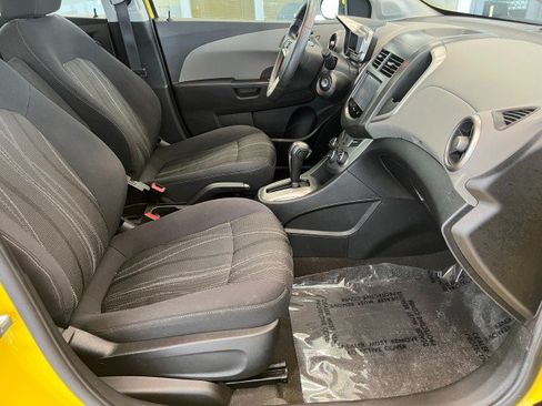 Used 2015 Chevrolet Sonic LT w/ LT Promotional Package FWD image 12